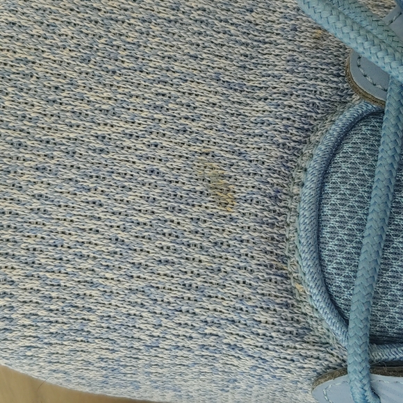 Asics tennis shoes - Picture 2 of 5